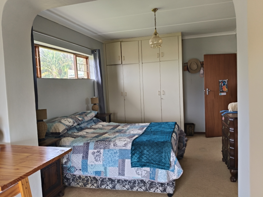 3 Bedroom Property for Sale in Wavecrest Eastern Cape